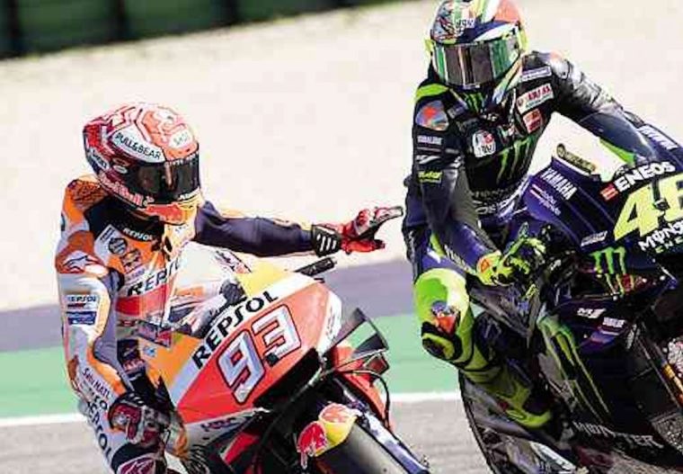 Misano 2019 Rossi v Marquez